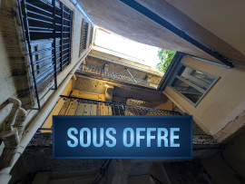 
                                                                                        Vente
                                                                                         Charmant studio avec mezzanine dans le vieux Lyon