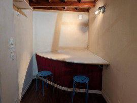 
                                                                                        Vente
                                                                                         Charmant studio avec mezzanine dans le vieux Lyon