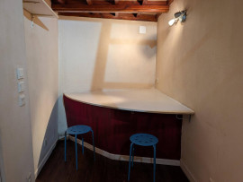 
                                                                                        Vente
                                                                                         Charmant studio avec mezzanine dans le vieux Lyon