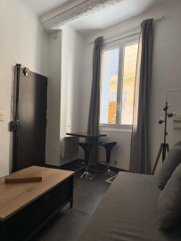
                                                                                        Location
                                                                                         Charmant studio meublé à louer - Aix en Provence