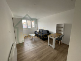 Location
Charmant studio meublé en centre ville de Saint-Quentin