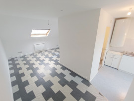 Location
Charmant studio proche facs & gare