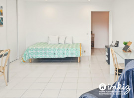 
                                                                                        Vente
                                                                                         Charmant T1 rénové avec balcon et cave