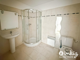 
                                                                                        Vente
                                                                                         Charmant T2 avec grand jardin privatif et garage