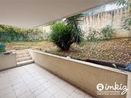 
                                                                                        Vente
                                                                                         Charmant T2 avec grand jardin privatif et garage