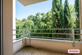 Location
Charmant T2 meublé aux Minimes avec terrasse + pkg