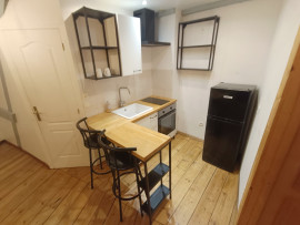 
                                                                                        Location
                                                                                         T2 meublé avec bureau et espace mezzanine