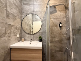 
                                                                                        Location
                                                                                         Charmant T2 meublé et rénové – 28 m²