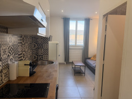
                                                                                        Location
                                                                                         Charmant T2 meublé et rénové – 28 m²