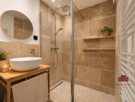 
                                                                                        Vente
                                                                                         Charmant T3 de 52 m² avec Loggia