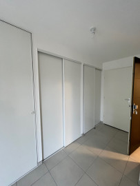 
                                                                                        Vente
                                                                                         Charmant T3 Rez de Jardin dans le Quartier Gran Trou - Lyon 8, 1100E/mois*