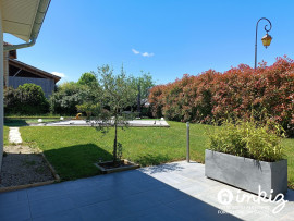 Vente
Charmante maison 4 pièces de 100m² avec piscine