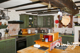 Vente
Charmante maison de caractère en pierre + gîte