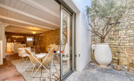 Vente
                                                                                Charmante maison de village à La Flotte-en-Ré