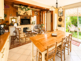 
                                                                                        Vente
                                                                                         Charmante maison en pierre