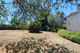 
                                                                                        Vente
                                                                                         Charmante maison en pierre - Belle parcelle