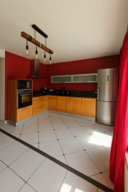 
                                                                                        Vente
                                                                                         Charmante maison familiale au cœur de La Ferté, Bourgogne-Franche-Comté