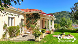 Vente
Charmante maison moderne 4 pièces avec terrasse