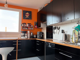 Vente
Charmante maison niçoise vue mer à Nice Est.