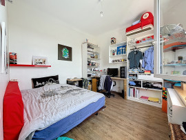 Vente
Charmante maison niçoise vue mer à Nice Est.