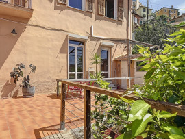 Vente
Charmante maison niçoise vue mer à Nice Est.