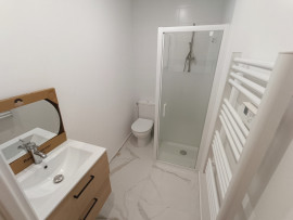 
                                                                                        Location
                                                                                         Charmante maison rénovée avec 3 chambres