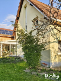 
                                                                                        Vente
                                                                                         Charmante propriété de 9 pièces