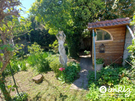 
                                                                                        Vente
                                                                                         Charmante propriété de 9 pièces