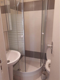 
                                                                                        Location
                                                                                         Charment studio équipée chauffage collectif