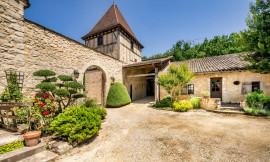 
                                                                                        Vente
                                                                                         CHÂTEAU SEIGNEURIAL XVème LOT-ET-GARONNE/DORDOGNE