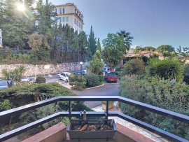 Location
Cimiez - 2 Pièces meublé avec goût - Terrasse