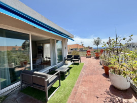 
                                                                                        Vente
                                                                                         Cimiez Historique – Dernier étage avec terrasse circulaire, vue mer et palais Belle Époque