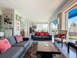 
                                                                                        Vente
                                                                                         Cimiez Historique – Dernier étage avec terrasse circulaire, vue mer et palais Belle Époque