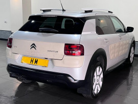 Voiture
                                                                                Citroen C4 CACTUS 1.2 PureTech W Hatchback 5dr Petrol Manual Euro 6 (s/s) (110 ps)