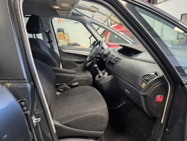 
                                                                                        Voiture
                                                                                         CITROEN C4 PICASSO - 1.6 HDi 110 CV CONFORT 7 PLACES - 6 CV