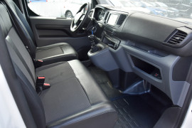 
                                                                                        Voiture
                                                                                         Citroën JUMPY III taille M 2.0 BlueHDI 150 S&S Driver BV6 - Attelage