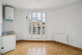 
                                                                                        Vente
                                                                                         CLICHY - SOUCHAL