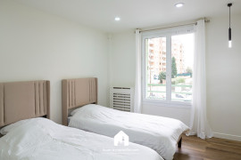 
                                                                                        Location
                                                                                         Cocon Capelette