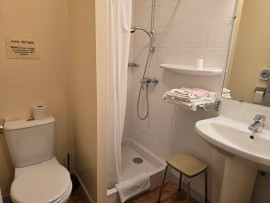 
                                                                                        Colocation
                                                                                         Collocation étudiantes et jeunes professionnelles