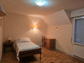 
                                                                                        Colocation
                                                                                         Collocation étudiantes et jeunes professionnelles