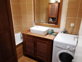 
                                                                                        Colocation
                                                                                         Colocation 100% filles à 4 min de l’ESSEC