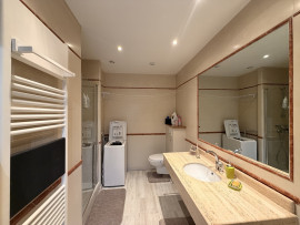 
                                                                                        Colocation
                                                                                         Colocation 2 personnes, maison avec piscine
