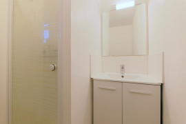 
                                                                                        Colocation
                                                                                         Colocation 3 chambres tout compris avec douches individuelles - Secteur Piscine de Roubaix
