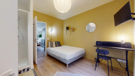 
                                                                                        Colocation
                                                                                         Colocation 8 chambres