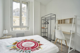 
                                                                                        Colocation
                                                                                         Colocation 8 chambres