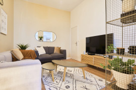 
                                                                                        Colocation
                                                                                         Colocation 9 chambres
