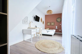 
                                                                                        Colocation
                                                                                         Colocation 9 chambres