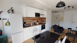 
                                                                                        Colocation
                                                                                         COLOCATION - Beau T4 - 1 chambre disponible