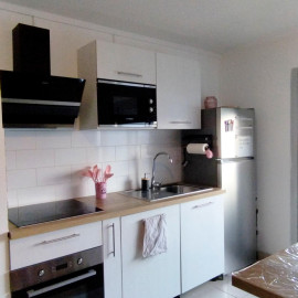 
                                                                                        Colocation
                                                                                         Colocation chaleureuse et conviviale