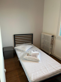 
                                                                                        Colocation
                                                                                         Colocation  : Chambre meublée dans maison de ville